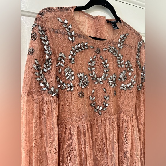 Forever 21 dainty lace long sleeve peplum embroidered sparkle beaded top blouse - Picture 3 of 15